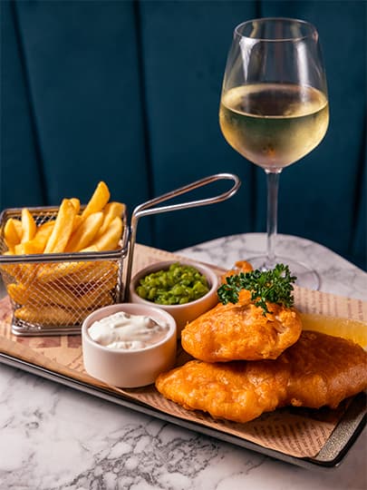 Cocktails at Ember at Horizons bar